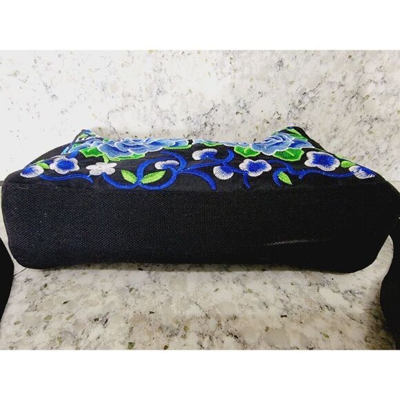 Embroidered Flowers Nylon Crossbody Bag Medium Capacity Shoulder Bag Blue Roses - Picture 9 of 12